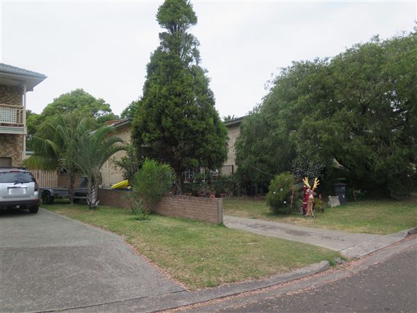 North Narrabeen neighbourhood (9/12/2015 - Credits: Peter Hicks)