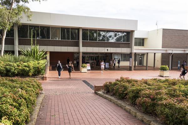 Building 1. University of Western Sydney (5/03/2016)