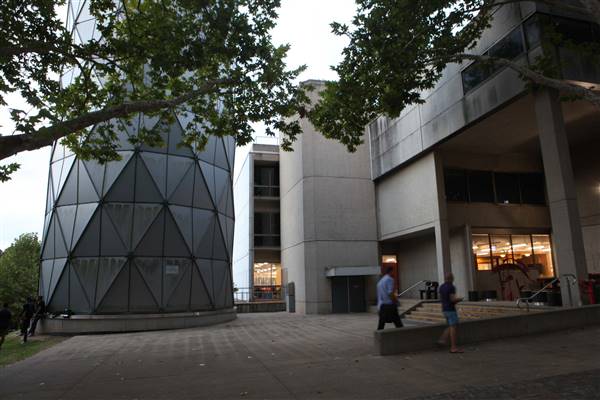 Macquarie University (16/03/2016)