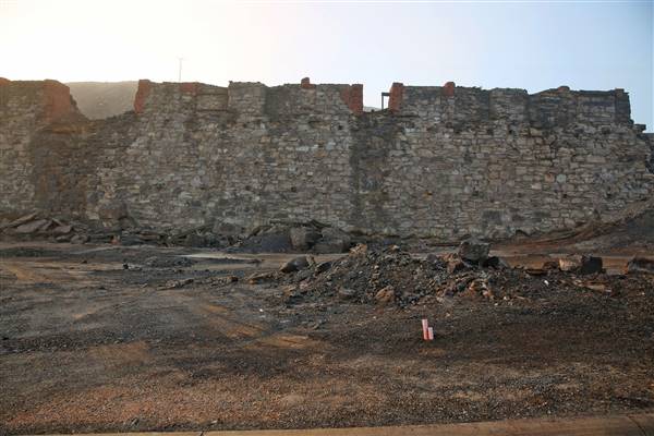 Broken Hill - ore deposit, Line of Lode Lookout and Miners Memorial (22/06/2017 - Credits: Lisa Scope)