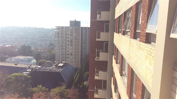Edgecliff High Rise Apartment Buildings (19/04/2018 - Credits: Shannon Wheeler)