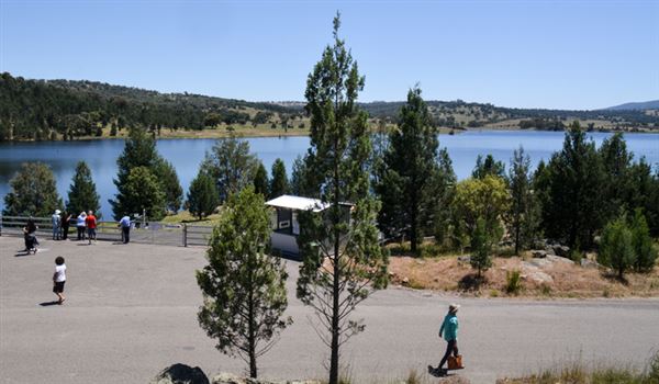 Quipolly Dam (17/05/2018 - Credits: Sally Alden (2016) ; Andrew Ballard (2018))