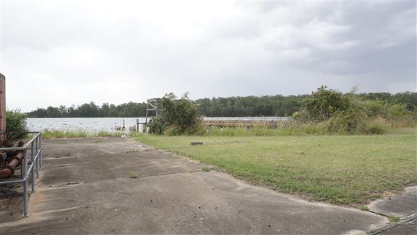 Prospect Reservoir - Warehouse / Industrial Building (6/03/2019 - Credits: Shannon Wheeler)