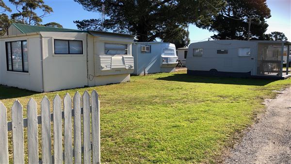 Mobile Homes / Trailer Parks / Caravan Parks - Sussex Inlet (9/07/2020 - Credits: Shannon Wheeler)