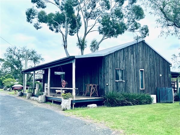 Tobruk Sheep Station - Cottages & surrounds - Summer but usually overcast & glarey. (23/02/2021 - Credits: Cheryl Conway)