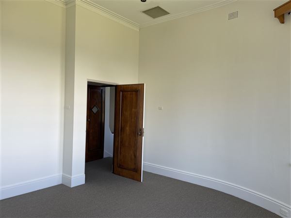 Gap Bluff Former Officers Mess Watsons Bay NPWS (1/10/2021 - Credits: Screen NSW Mechele Axford)