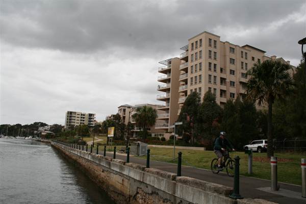 Balmain Cove and Balmain Shores (26/02/2013 9:42:30 AM)
