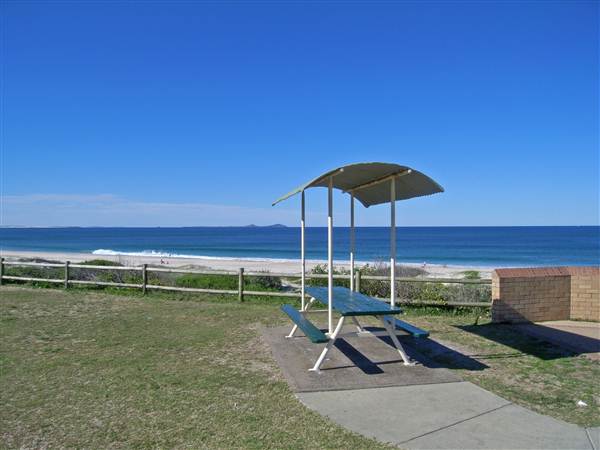 Bennetts Beach (26/02/2013 1:03:44 PM)