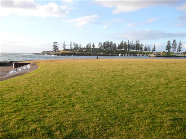 Kiama - Rock Pool North (27/02/2013 4:59:26 PM)