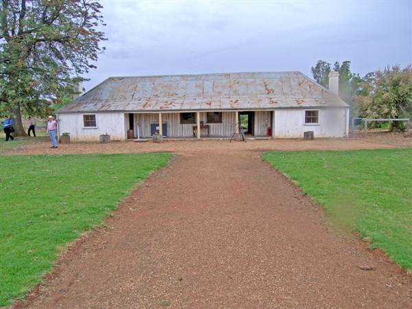 Dundullimal Homestead (28/02/2013 12:44:06 AM)