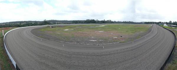 Menangle Park Paceway (28/02/2013 3:27:24 PM)