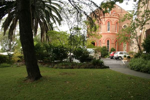 Loreto, Normanhurst (1/03/2013 11:03:58 AM)