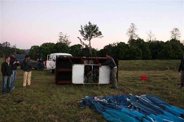 Byron Hinterland-Hot Air Balloon (2/03/2013 10:57:37 PM)