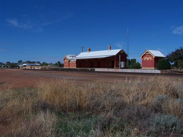 Cobar Railway Station (4/03/2013 9:42:21 AM)