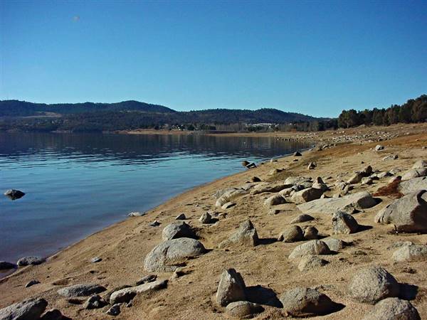 Lake Jindabyne (5/03/2013 11:21:35 PM)