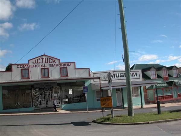 Macksville (7/03/2013 10:35:02 AM)