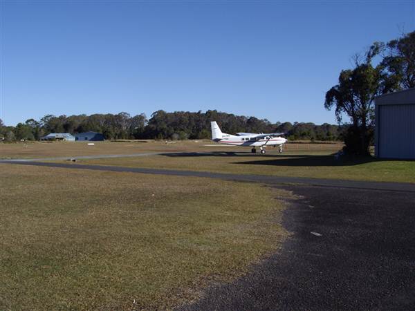 Tyagarah Airfield, Byron Bay (9/03/2013 1:52:25 AM)
