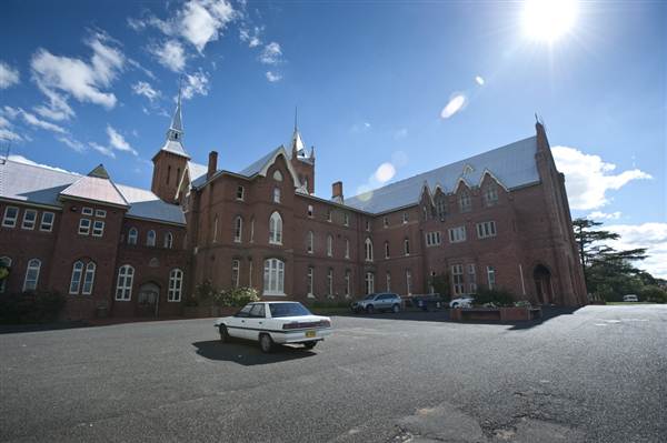 St Stanislaus College (9/03/2013 11:00:31 AM)