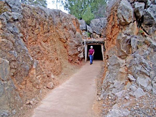 Wellington Mines (9/03/2013 11:05:42 AM)