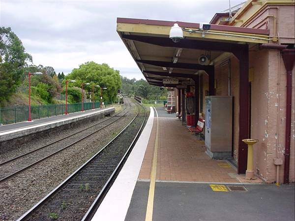 Picton Railway Station (9/03/2013 8:14:03 PM)