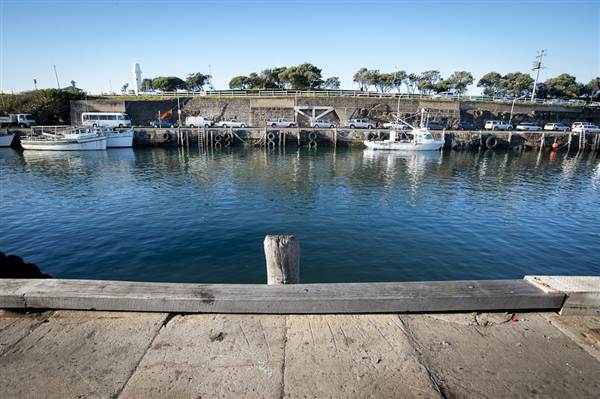 Wollongong Harbour (10/03/2013 12:54:14 PM)
