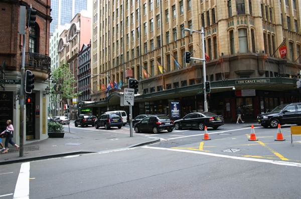 Sydney CBD - York St (11/03/2013 5:04:20 AM)