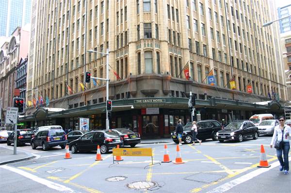 Sydney CBD - York St (11/03/2013 5:04:38 AM)