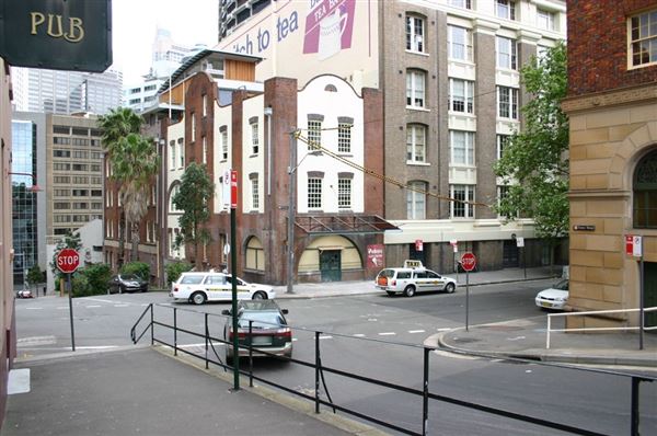 The Rocks - Gloucester St and Essex St (11/03/2013 1:04:40 PM)