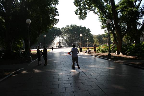 Hyde Park and Archibald Fountain - Sydney CBD (11/03/2013 1:09:40 PM)