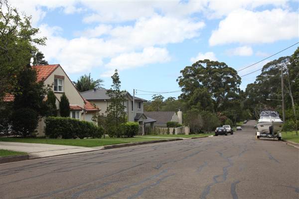 Sanford Road - Pymble (13/03/2013)