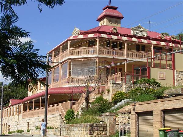 The Historic Como Hotel (16/04/2013)