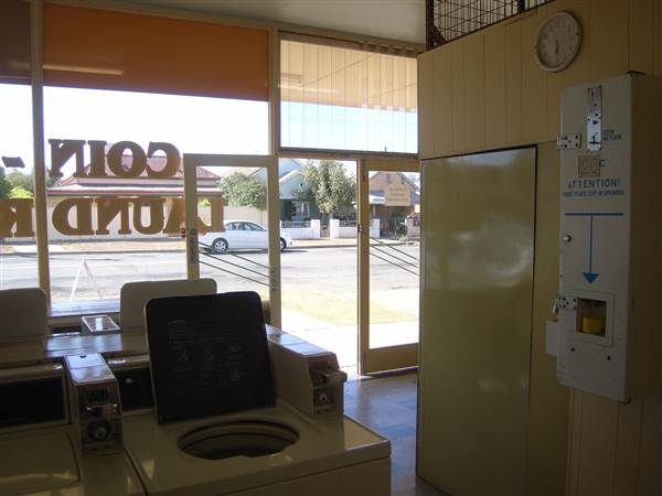 Wilson's Dry Cleaners (1/01/2009 - Credits: FBH)