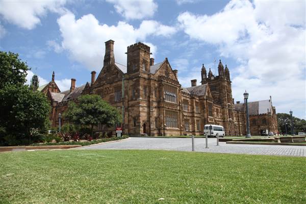 The Quadrangle Building - Sydney University (26/11/2013)