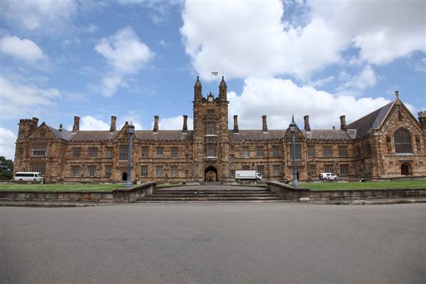 The Quadrangle Building - Sydney University (26/11/2013)