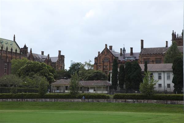 School of Physics - Sydney University (27/11/2013)