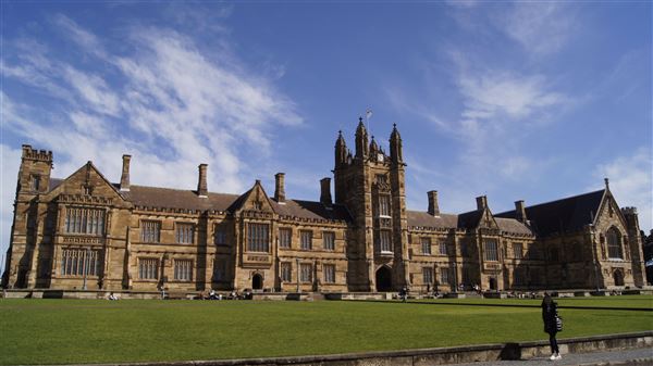 The Quadrangle Building - Sydney University (17/08/2015)
