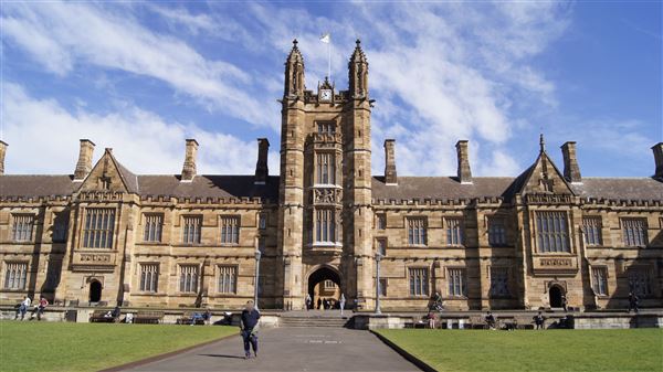 The Quadrangle Building - Sydney University (17/08/2015)
