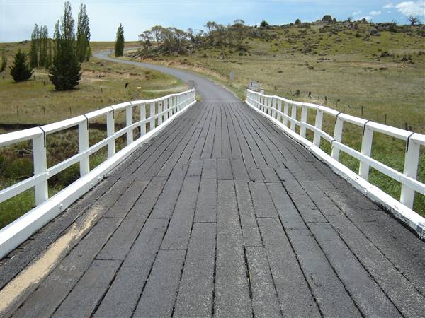 Monaro Plains - Summer (1/02/2005 - Credits: Colin McDougall)