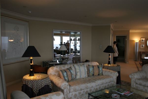 Shangri-La Hotel - Room 3511 (16/12/2006 - Credits: Lisa Scope)