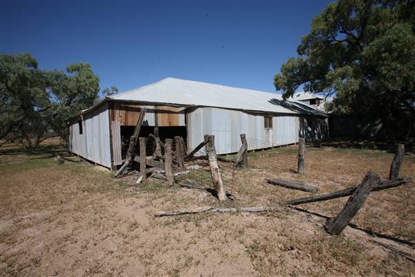 Bindara Station on the Darling - Period Homestead & Outbuildings (20/11/2015)