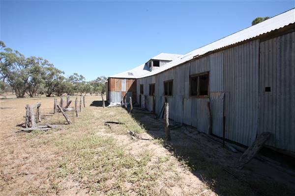 Bindara Station on the Darling - Period Homestead & Outbuildings (20/11/2015)