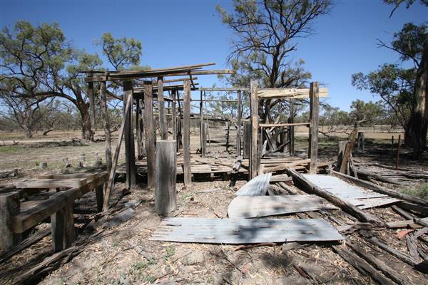 Bindara Station on the Darling - Period Homestead & Outbuildings (20/11/2015)
