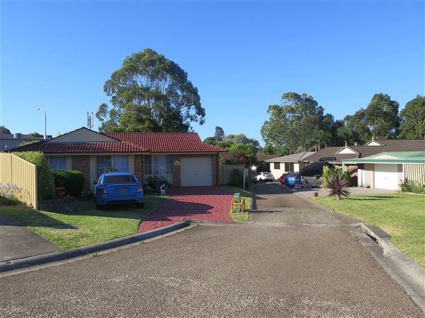 Kiama Downs neighbourhood - cul-de-sac 5 (7/12/2015)