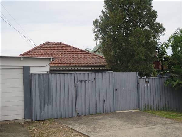 Manly Vale Neighbourhood (8/12/2015 - Credits: Peter Hicks)