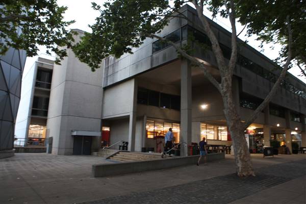 Macquarie University (16/03/2016)