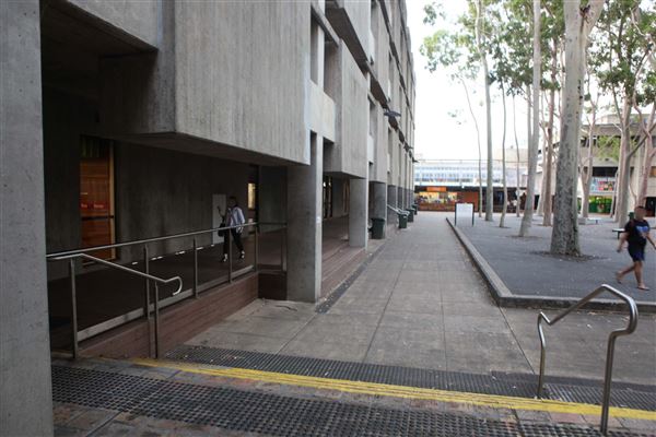 Macquarie University (16/03/2016)