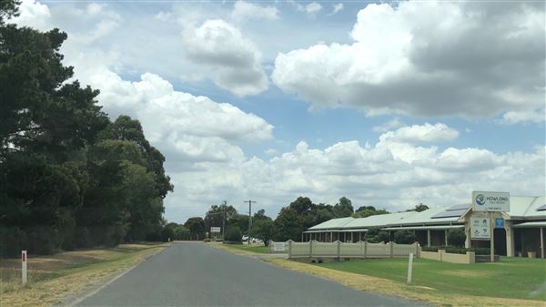 Howlong Golf Resort Motel (8/01/2019 - Credits: Shannon Wheeler)