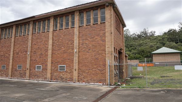 Prospect Reservoir - Warehouse / Industrial Building (6/03/2019 - Credits: Shannon Wheeler)