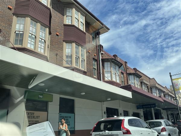 Coogee - Coogee Bay Rd - Coogee Bay Road (8/03/2021 - Credits: Cheryl Conway)