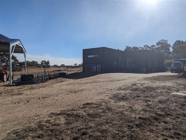 Snowy Mountains Farmhouse (1/06/2023 - Credits: Photos by owner)